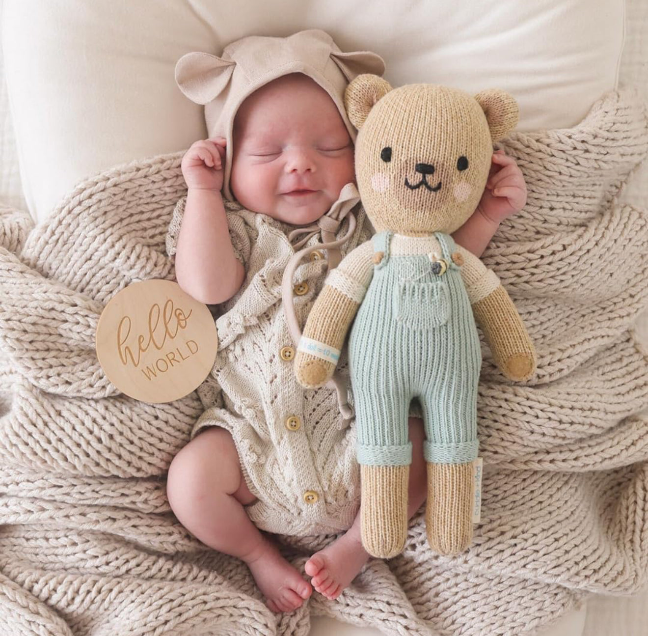 Osa y Oso Muñecos Tejidos